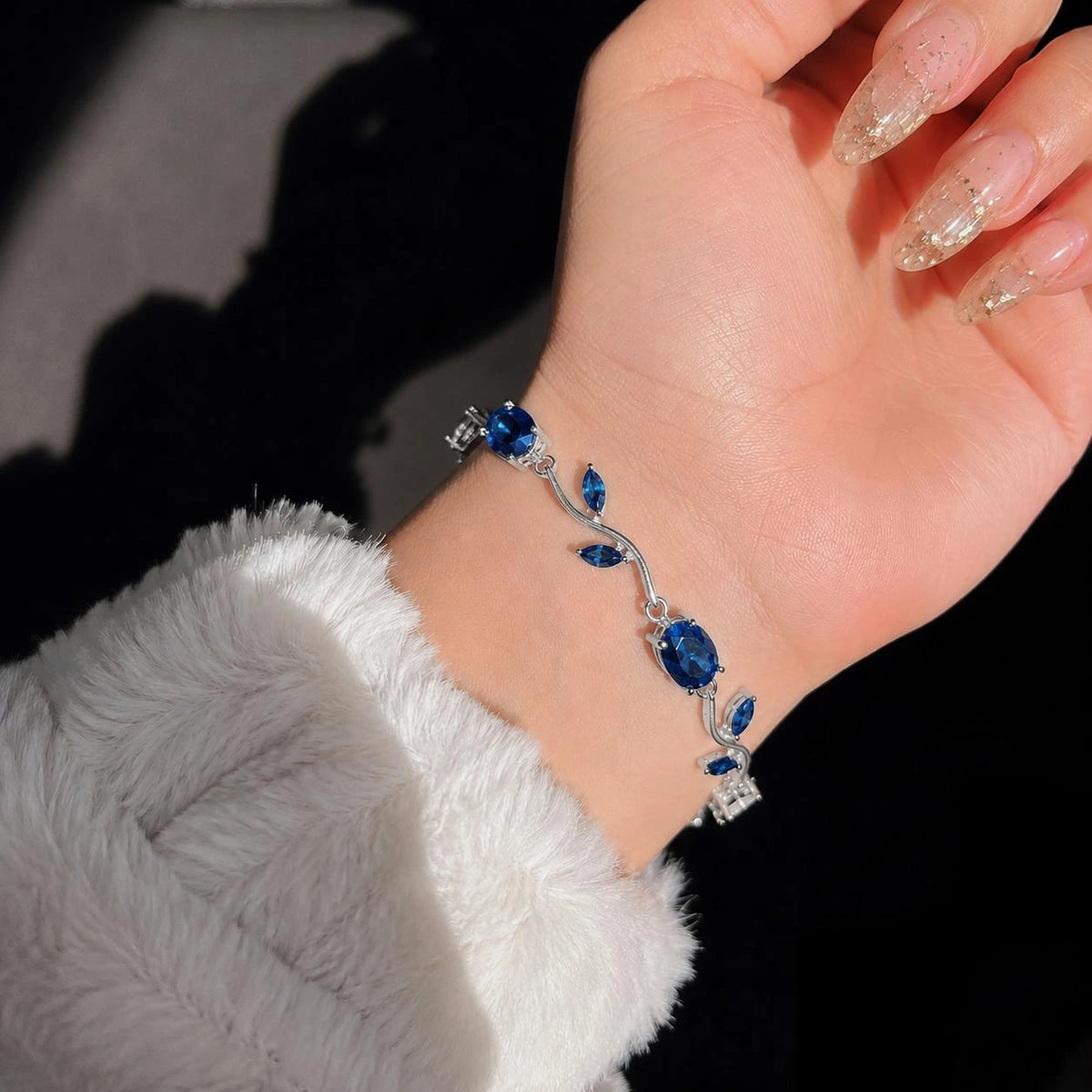 Tulip Projection Bracelet