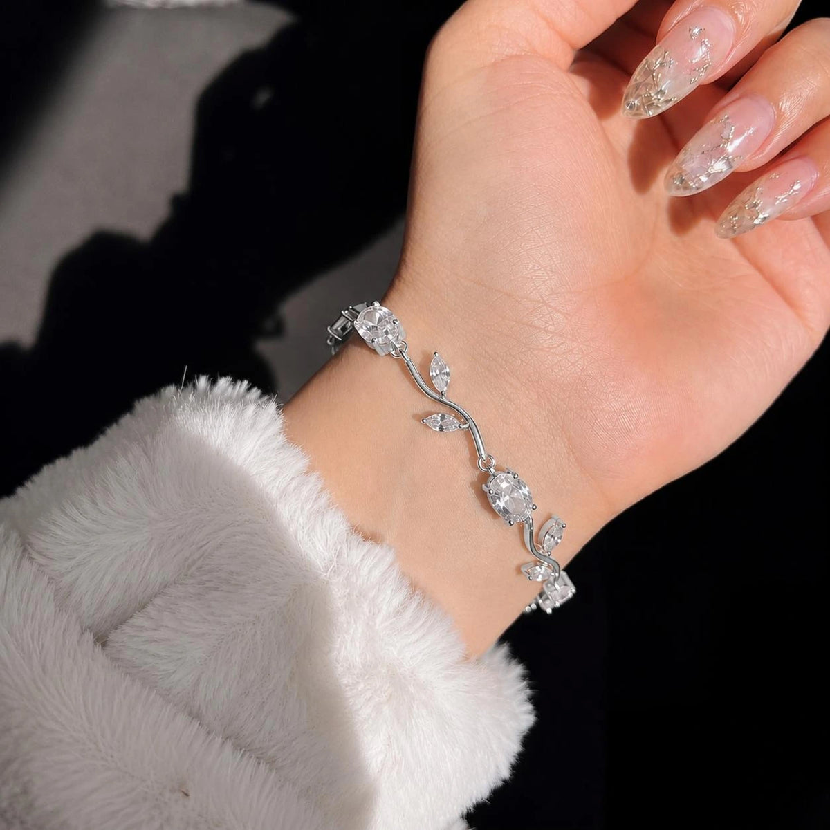 Tulip Projection Bracelet